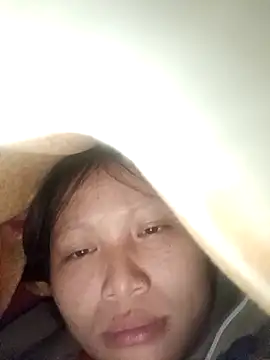 Snapshot of yoyo-mi chatting on November 12, 2025, 2:04 am yoyo-mi online show from November 12, 2025, 2:04 am