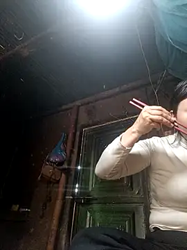 yoyo-mi online show from March 31, 2026, 6:59 am