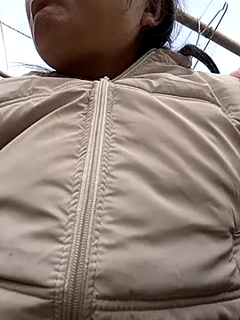 Snapshot of yoyo-mi chatting on December 3, 2025, 2:45 am yoyo-mi online show from December 3, 2025, 2:45 am