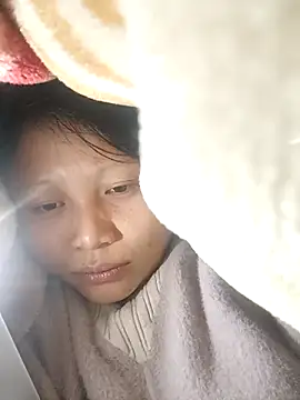 Snapshot of yoyo-mi chatting on November 23, 2025, 3:05 am yoyo-mi online show from November 23, 2025, 3:05 am