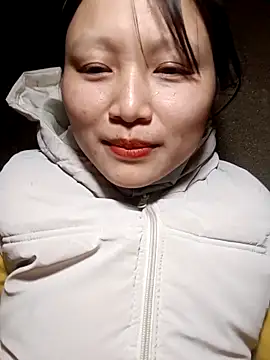 Snapshot of yoyo-mi chatting on November 21, 2025, 2:32 am yoyo-mi online show from November 21, 2025, 2:32 am