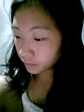 -Cherry-123 online show from November 8, 2025, 4:43 pm