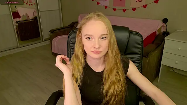 Shawty Mia online show from November 30, 2025, 7:03 pm