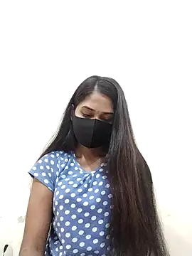 Green LaDY66 online show from November 9, 2025, 5:11 am