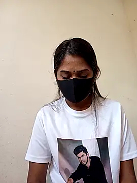 Green LaDY66 online show from November 3, 2025, 3:45 am