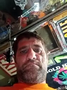 Snapshot of BigThickWhiteDickWilly chatting on May 2, 2026, 1:55 am BigThickWhiteDickWilly online show from May 2, 2026, 1:55 am