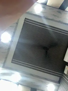 Heena Sharma982 online show from April 24, 2026, 8:33 pm