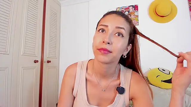 Snapshot of julialex_ chatting on December 3, 2025, 8:52 pm julialex online show from December 3, 2025, 8:52 pm