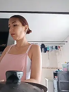 Snapshot of julialex_ chatting on December 22, 2025, 1:11 pm julialex online show from December 22, 2025, 1:11 pm