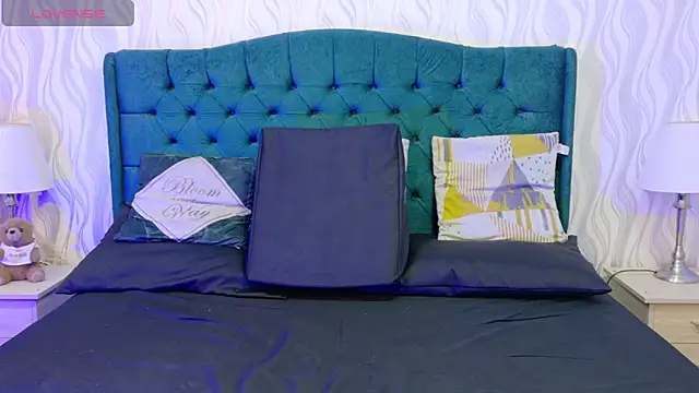 Noah smit   online show from December 4, 2025, 3:38 am