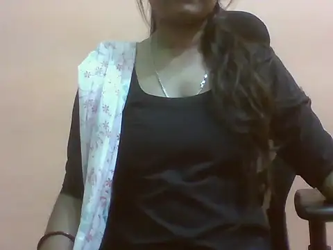 Snapshot of _Kaju chatting on November 5, 2025, 11:13 am Kaju online show from November 5, 2025, 11:13 am