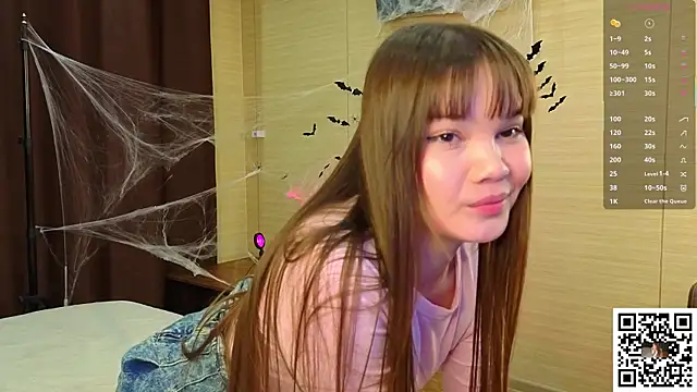 EvaBate online show from October 30, 2025, 11:30 am