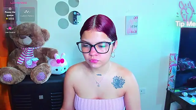 Emma boo online show from February 22, 2026, 3:13 pm