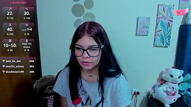 Emma boo online show from November 1, 2025, 3:35 am