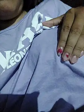 Camilu23 online show from October 28, 2025, 10:31 pm