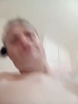 Caliguy36 online show from November 24, 2025, 8:20 pm