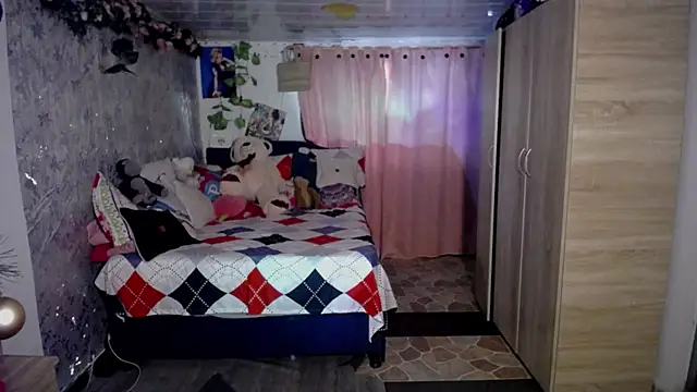 Snapshot of Samara_Homescapes chatting on December 21, 2025, 8:42 pm Samara Homescapes online show from December 21, 2025, 8:42 pm