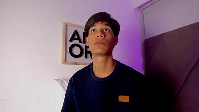 michael vidal online show from October 31, 2025, 7:43 pm