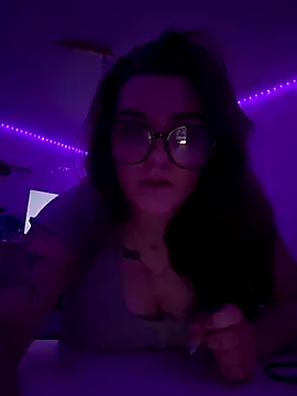 Snapshot of Diana_Blum chatting on November 4, 2025, 6:44 pm Diana Blum online show from November 4, 2025, 6:44 pm