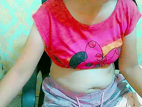 nhicole4u online show from October 31, 2025, 12:46 pm