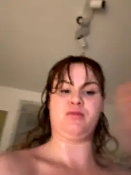 Donnatellalaamore online show from December 3, 2025, 8:08 pm