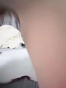 Snapshot of feid_ff chatting on December 18, 2025, 2:49 am feid ff online show from December 18, 2025, 2:49 am