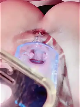 Snapshot of feid_ff chatting on November 9, 2025, 6:17 am feid ff online show from November 9, 2025, 6:17 am