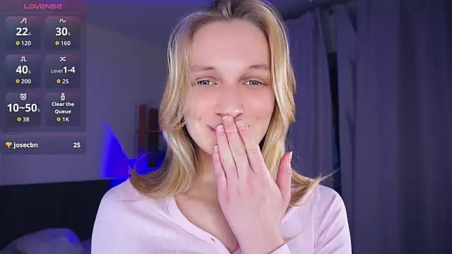 Snapshot of DierdreJacobsohn chatting on November 7, 2025, 6:07 am DierdreJacobsohn online show from November 7, 2025, 6:07 am