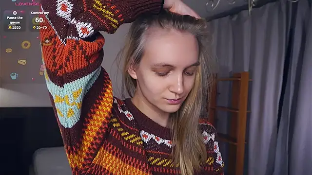 Snapshot of DierdreJacobsohn chatting on December 2, 2025, 6:15 am DierdreJacobsohn online show from December 2, 2025, 6:15 am