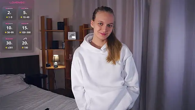 Snapshot of DierdreJacobsohn chatting on December 14, 2025, 6:19 am DierdreJacobsohn online show from December 14, 2025, 6:19 am