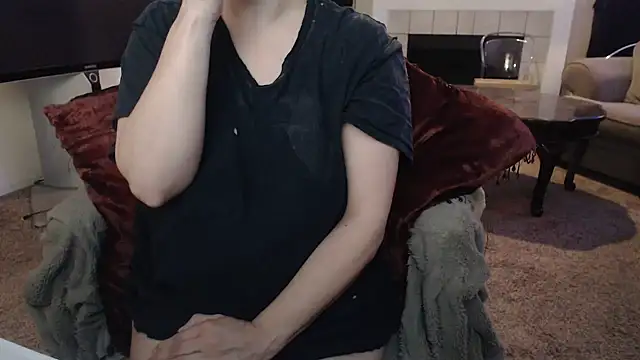 Snapshot of Skyl31 chatting on November 4, 2025, 10:24 pm Skyl31 online show from November 4, 2025, 10:24 pm