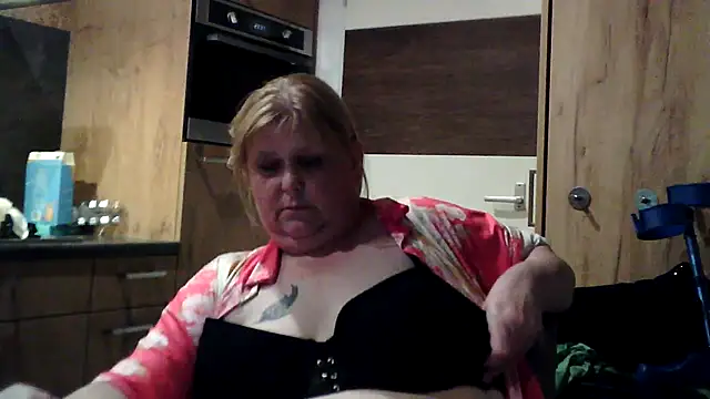 Sylviastar46 online show from March 24, 2026, 9:15 pm