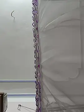 Snapshot of Agine222 chatting on November 3, 2025, 1:33 am Agine222 online show from November 3, 2025, 1:33 am