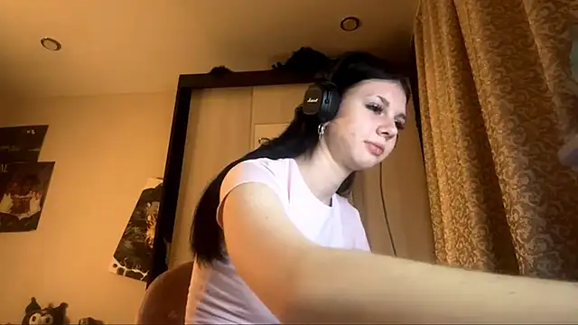 Snapshot of AnGallo chatting on November 17, 2025, 6:12 pm AnGallo online show from November 17, 2025, 6:12 pm