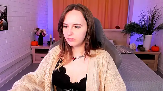 Snapshot of IreneBailey chatting on October 29, 2025, 1:43 pm IreneBailey online show from October 29, 2025, 1:43 pm