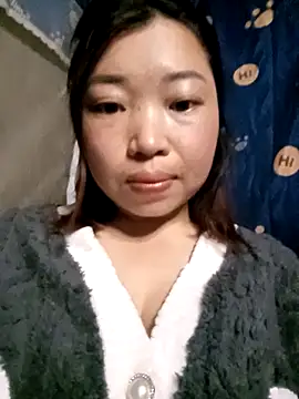 Snapshot of julybe chatting on February 10, 2026, 3:33 pm julybe online show from February 10, 2026, 3:33 pm