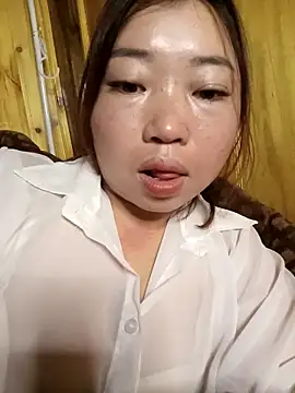 Snapshot of julybe chatting on February 25, 2026, 5:07 am julybe online show from February 25, 2026, 5:07 am