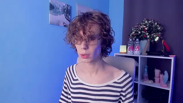 LeoBensyten online show from November 1, 2025, 8:57 pm