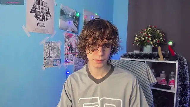 LeoBensyten online show from December 18, 2025, 2:32 pm