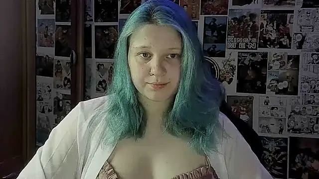 Snapshot of FoxPlayXX chatting on June 5, 2026, 9:42 pm FoxPlayXX online show from June 5, 2026, 9:42 pm