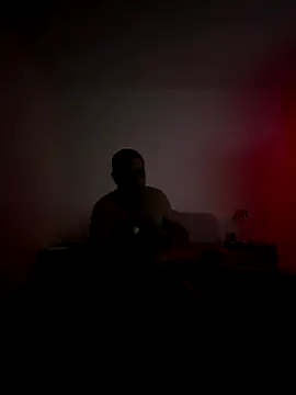 ezrah23 online show from November 4, 2025, 12:42 pm