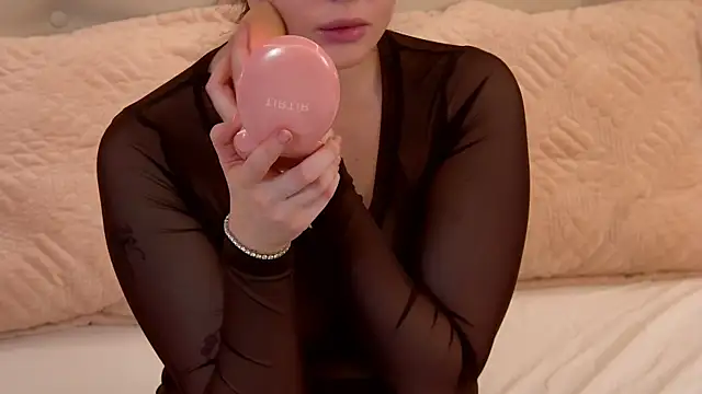 Snapshot of VickiBanx chatting on January 10, 2026, 3:57 am VickiBanx online show from January 10, 2026, 3:57 am