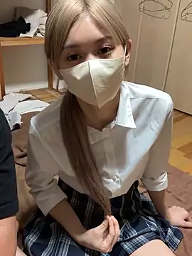 Snapshot of nene_2416 chatting on November 1, 2025, 3:39 pm nene 2416 online show from November 1, 2025, 3:39 pm