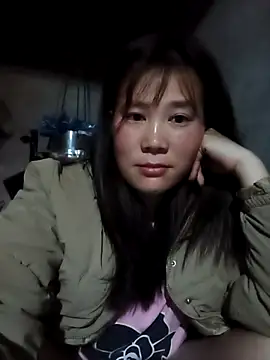 Snapshot of -Lana-123 chatting on December 21, 2025, 10:43 pm -Lana-123 online show from December 21, 2025, 10:43 pm