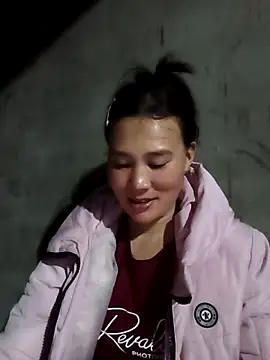 Snapshot of -Lana-123 chatting on December 19, 2025, 12:07 pm -Lana-123 online show from December 19, 2025, 12:07 pm