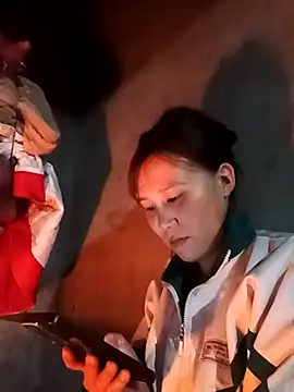 Snapshot of -Lana-123 chatting on January 12, 2026, 1:18 pm -Lana-123 online show from January 12, 2026, 1:18 pm