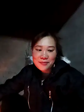 Snapshot of -Lana-123 chatting on February 3, 2026, 10:48 pm -Lana-123 online show from February 3, 2026, 10:48 pm