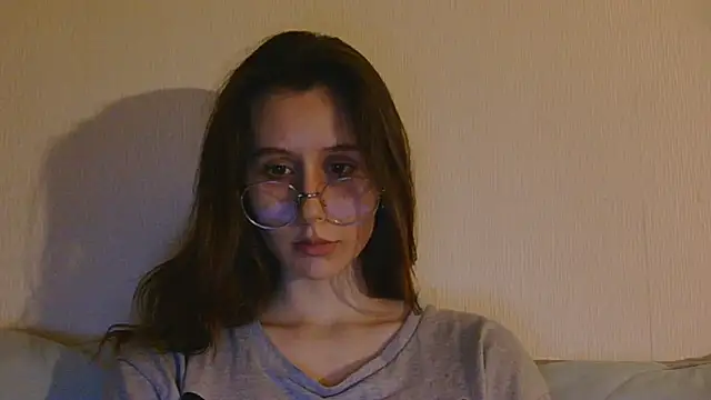 Snapshot of PurpyKam chatting on November 5, 2025, 5:49 pm PurpyKam online show from November 5, 2025, 5:49 pm