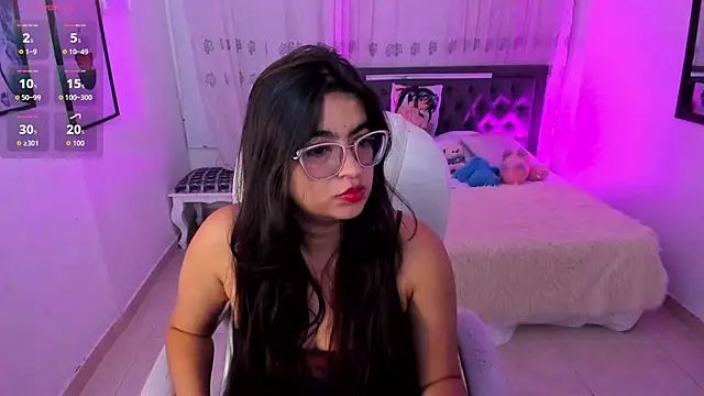 Luna Jonnes1 online show from February 12, 2026, 11:21 am