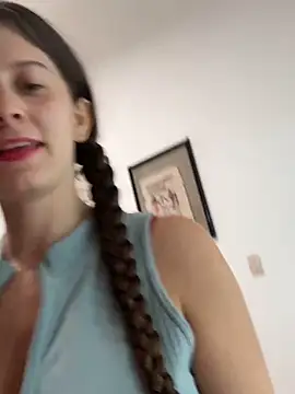 Snapshot of HannaGrand chatting on December 1, 2025, 7:59 pm HannaGrand online show from December 1, 2025, 7:59 pm